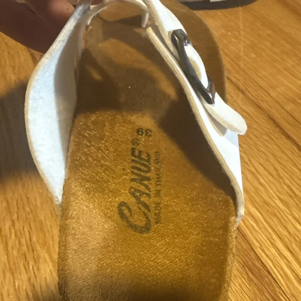 Canue Cork Sandals Slip On White Strap Buckle Women’s Sz 39 (Sz 8.5)